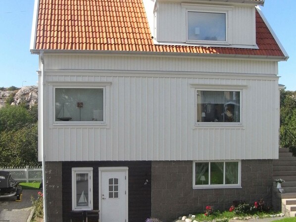 Exterior - 4 Person Holiday Home in Kungshamn (Kungshamn)
