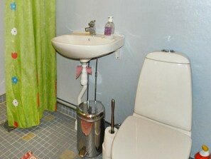 Shower - 4 Person Holiday Home in Kungshamn (Kungshamn)