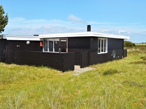 Exterior - Child Friendly Holiday Home in Fanø near Sea (Fano)
