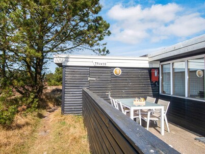 Child Friendly Holiday Home in Fanø near Sea