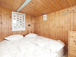 3 Schlafzimmer, Babybetten