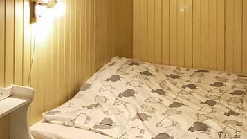 1 bedroom, individually furnished