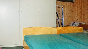 2 bedrooms, individually furnished