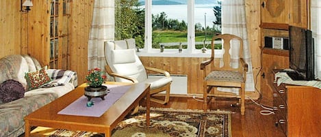 House | Living area