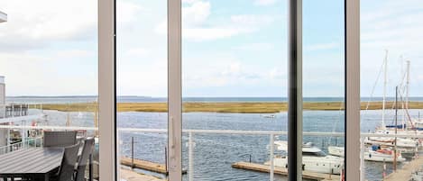 Apartment | Water view