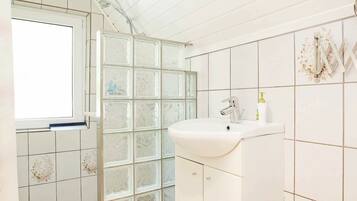House | Bathroom