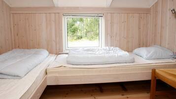 3 Schlafzimmer, Babybetten