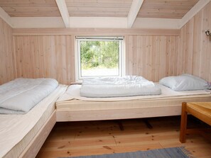 3 Schlafzimmer, Babybetten