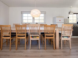 House | Private kitchen | Fridge, microwave, stovetop, dishwasher - Tranquil Holiday Home in Ulfborg With Sauna (Ulfborg)