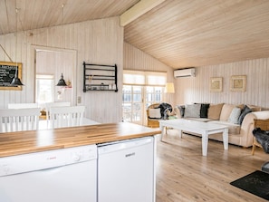 House | Interior - 4 Star Holiday Home in Blokhus (Blokhus)