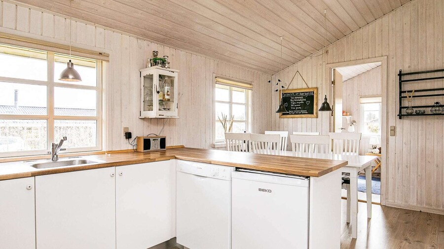 6 Person Holiday Home in Blokhus-by Traum