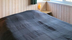 3 bedrooms