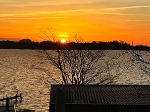 إطلالة على المياه