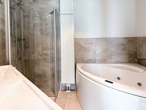 Appartement | Badkamer