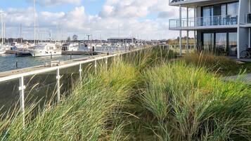 Apartment | Water view
