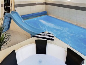 Hus | Pool | Indendørs pool, udendørs pool