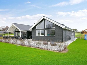 House | Exterior