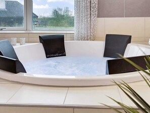 House | Spa treatment - Lovely Holiday Home in Funen near Sea (Faaborg)