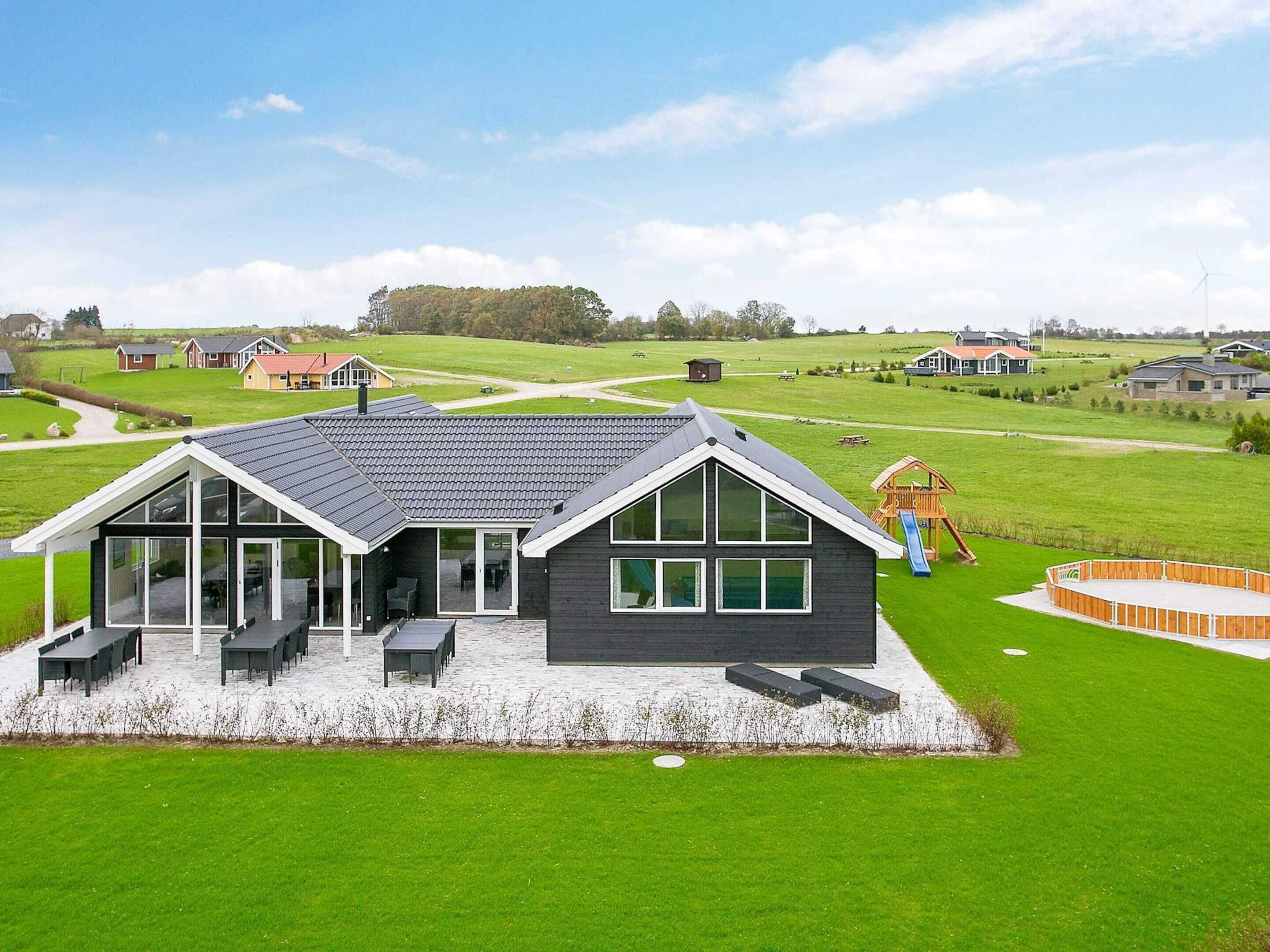 House | Bahagian luar