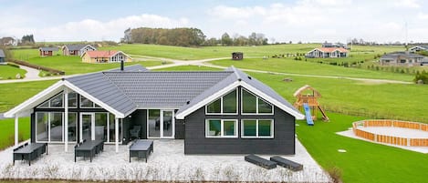 House | Bahagian luar