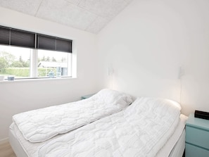 3 bedrooms, individually furnished