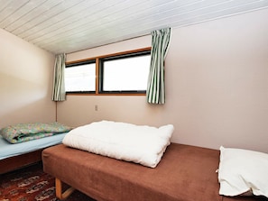 2 bedrooms