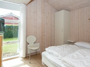 3 bedrooms
