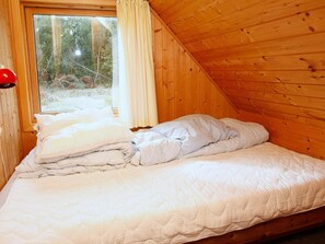 2 bedrooms, individually furnished - Cozy Holiday Home in Laeso Denmark With sun Loungers (Læsø)