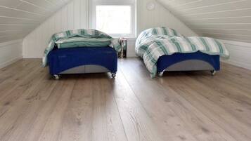 5 bedrooms, individually furnished