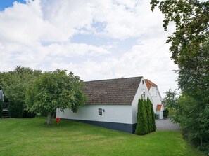 House | Exterior - Quaint Holiday Home in Bornholm near Sea (Svaneke)