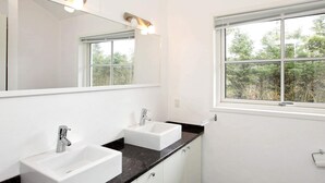House | Bathroom
