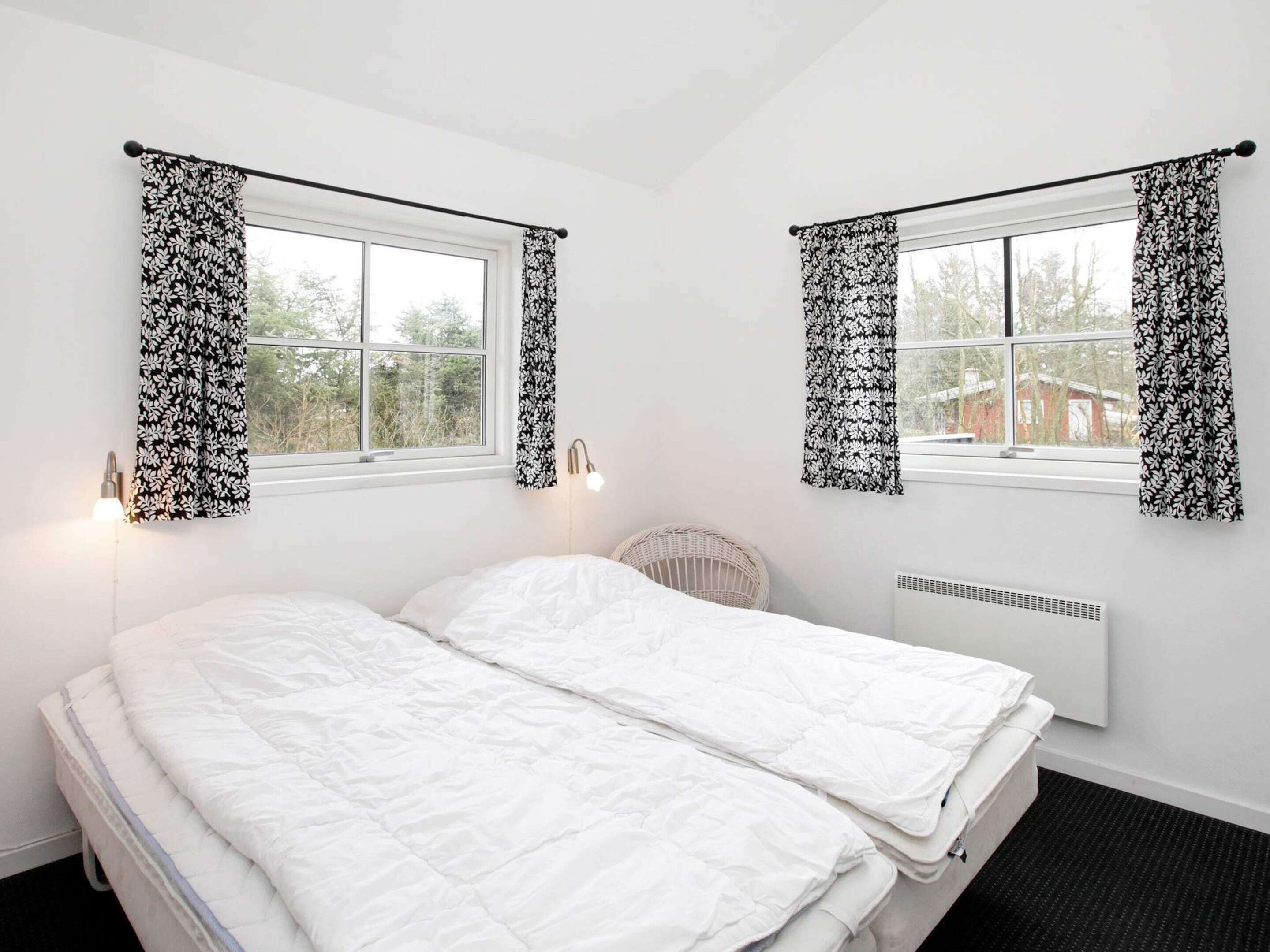 House | 4 bedrooms, bed sheets