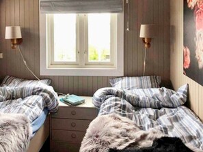 4 bedrooms, individually furnished - Holiday Home in Frei (Kristiansund)