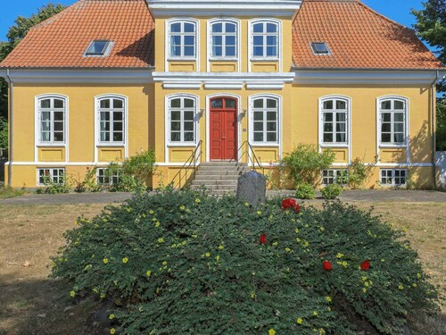 Vintage Holiday Home in Syddanmark With Private Whirlpool