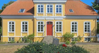 Vintage Holiday Home in Syddanmark With Private Whirlpool