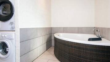 House | Spa treatment