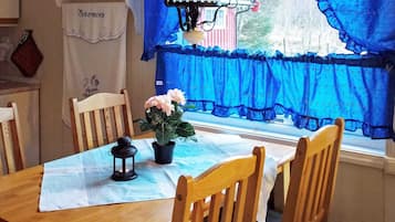 House | Dining