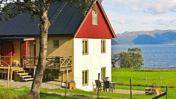 House | Terrace/patio