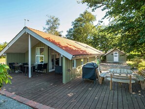 House | Outdoor dining