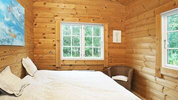 3 Schlafzimmer, Babybetten