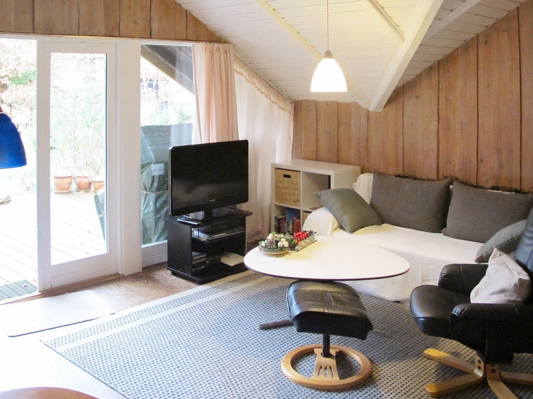 2 habitaciones, cunas y muebles diferentes 