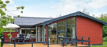 Cozy Holiday Home near Vinderup with Terrace