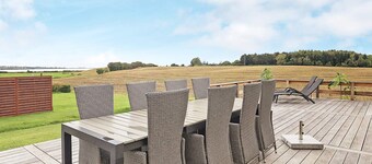 9 Person Holiday Home in Millinge-by Traum