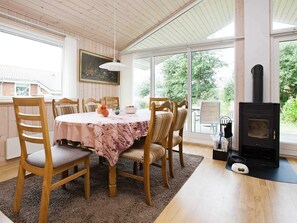 House | Dining