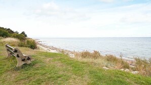 Beach - Stunning Holiday Home in Fårevejle Near Beach (Faarevejle)