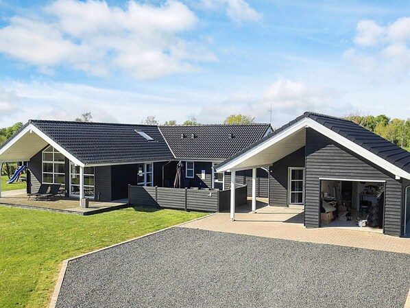 House | Exterior - Luxury Spa Retreat in Hurup - By Traum Ferienwohnungen (Hadsund)
