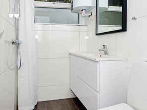 House | Bathroom