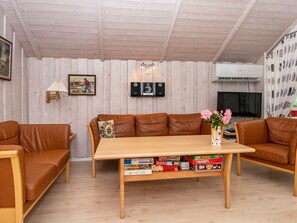 House | Interior - 4 Star Holiday Home in Hovborg (Hovborg)