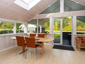 House | Interior - 4 Star Holiday Home in Hovborg (Hovborg)