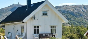 5 Person Holiday Home in Oksvoll